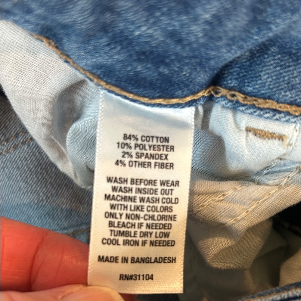 True Craft Mid-Rise Distressed Skinny Jeans in Blue - Picture 8 of 8